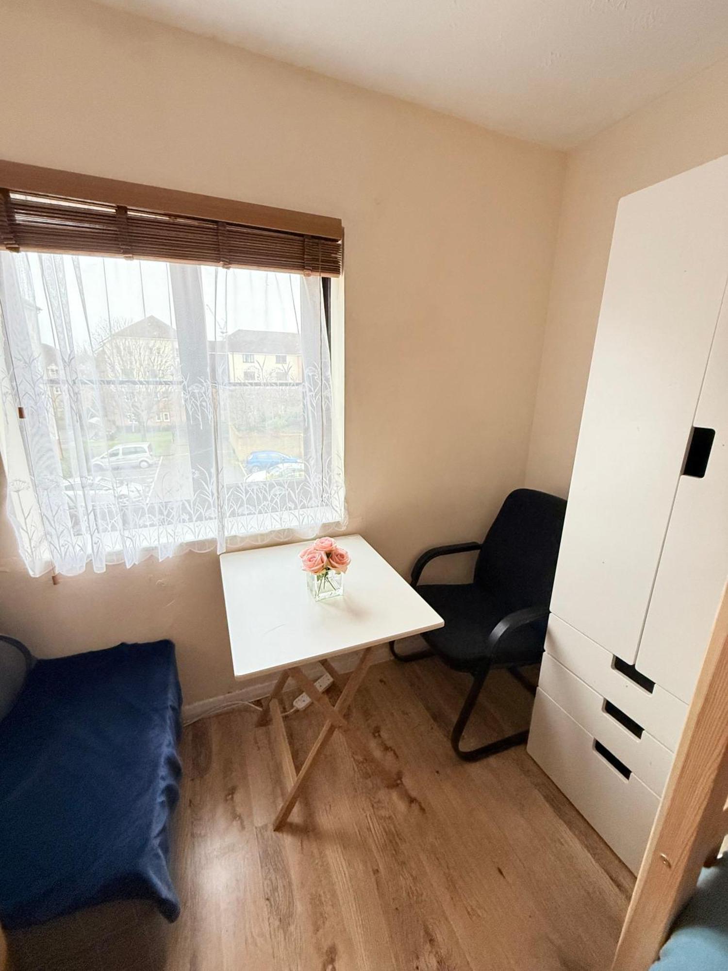 Отель Wembley House Лондон Экстерьер фото